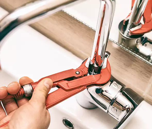 Expert Leak Repair Plumber in Deer Park, NY