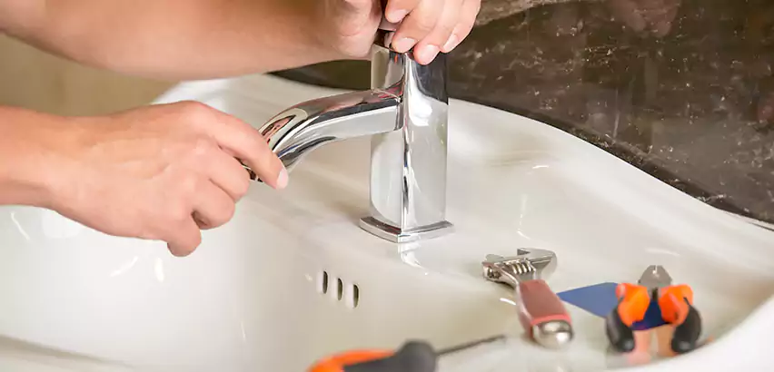 Bathtub Faucet Replacement in Deer Park